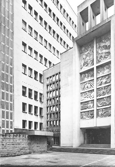 Chapelle de l'Hotel Dieu, Nantes, 2011 - Michel et Jean Roux-Spitz, Pierre Joessel, Yves Liberge, architectes - Raymond Delamarre, sculpteur, 1966