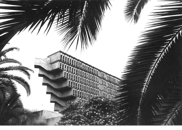 Hotel Du Lac, Tunis, avril 2014 - Raffaele Contigiani architecte, 1973